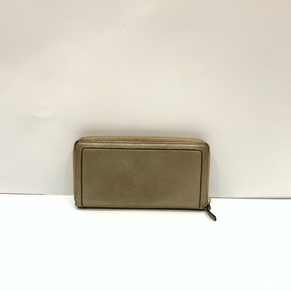 Gucci Gold Bamboo Ribbon Zip Around Wallet Sku#85428 (Gently used, rubbing) - Picture 2 of 14